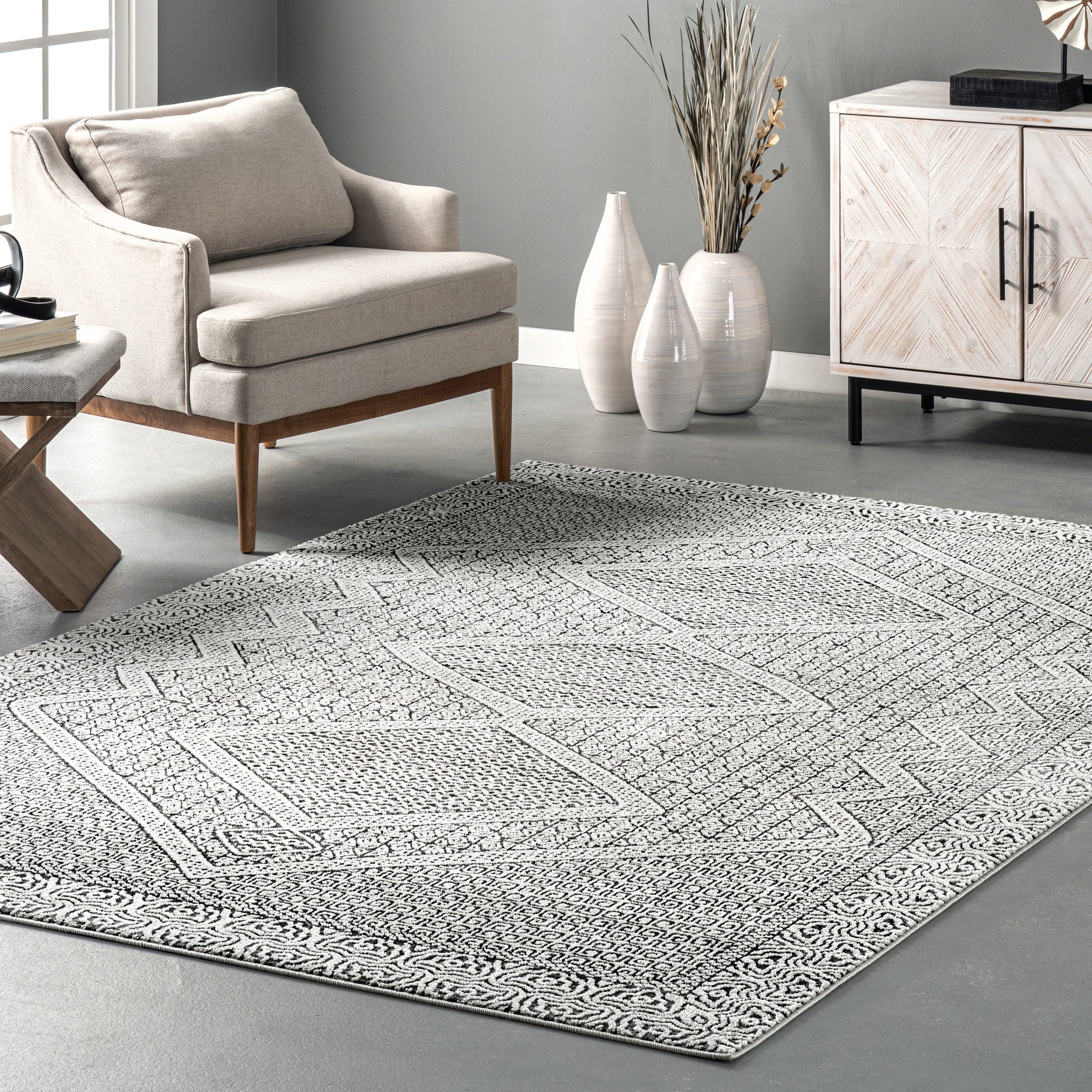Nuloom Aztec Light Grey Print Area Rug 5X 75 5 X 75