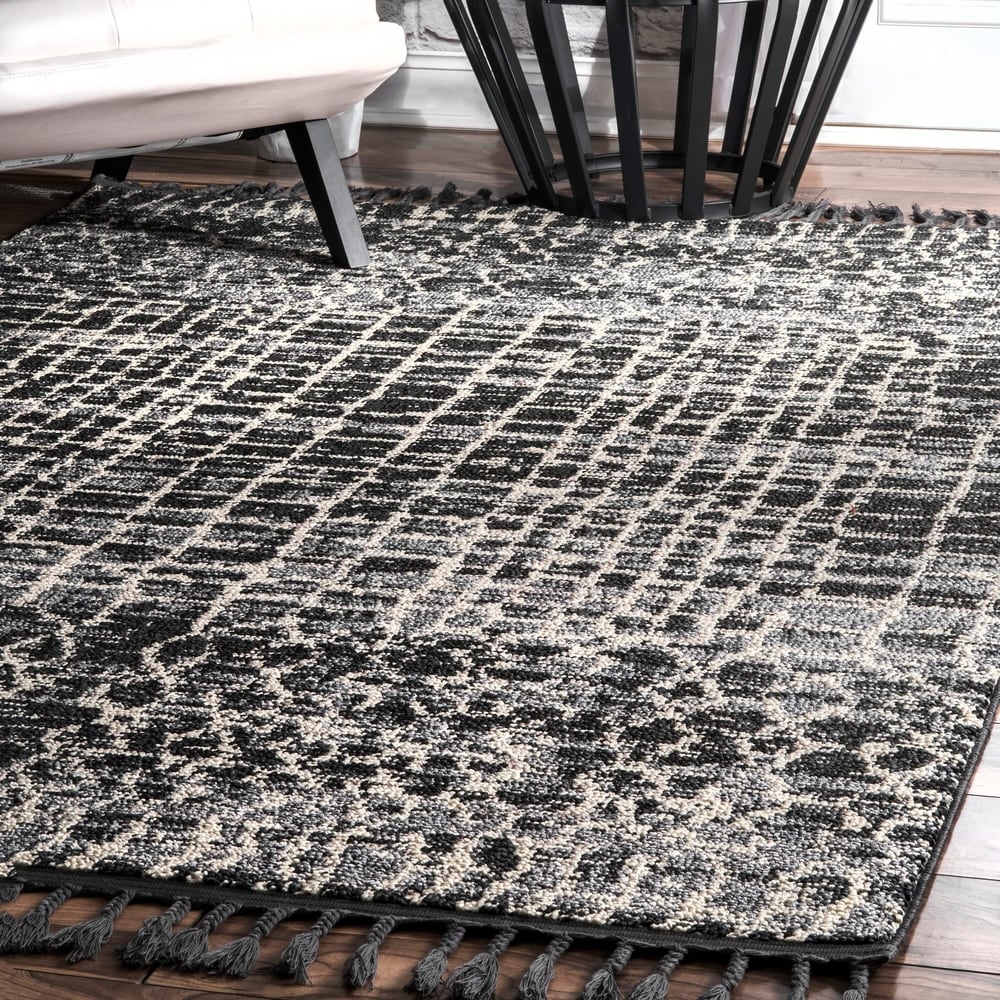 Nuloom Ivory Multi Modern Boho Chic Tassel Ombre Area Rug 76 X 96