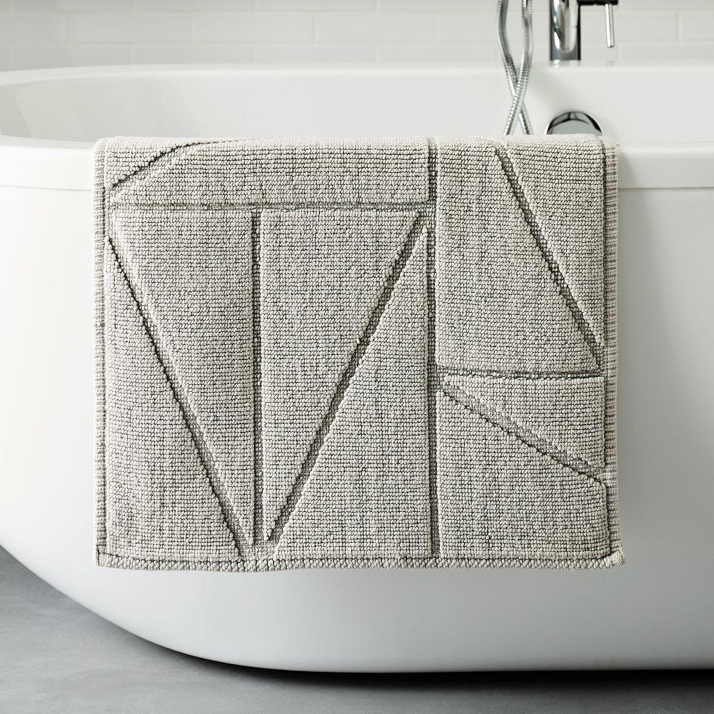 Organic Triangle Sculpted Bath Mat