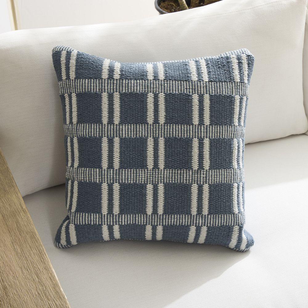 Outdoor Cape Grid Cushion