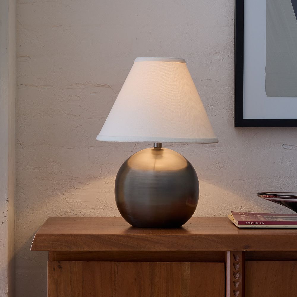 Perry Metal Table Lamp (28 cm)