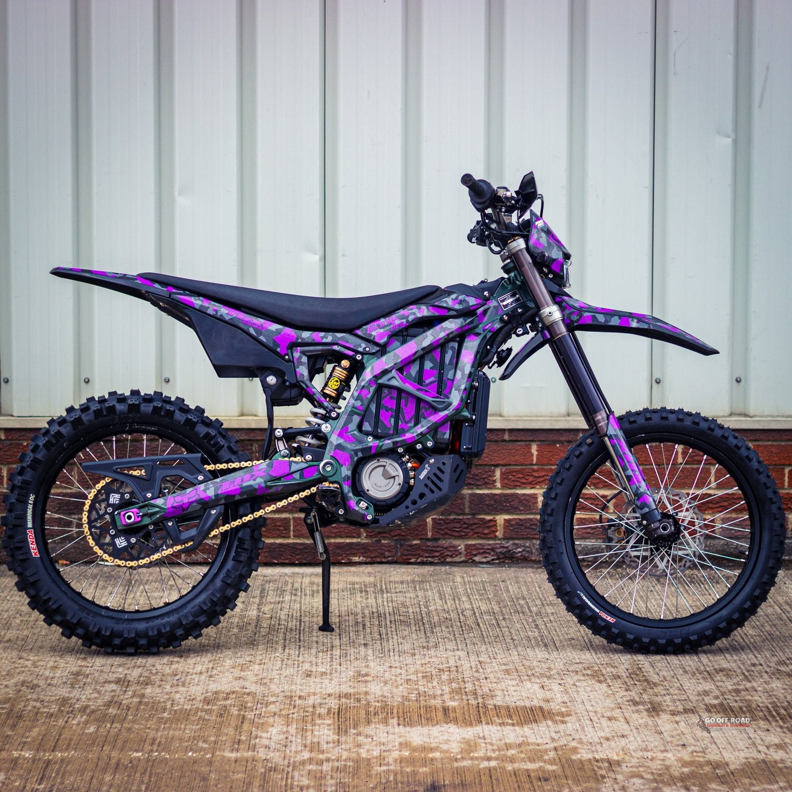 ULTRA BEE FOX RACING FULL COVERAGE GRAPHICS KIT