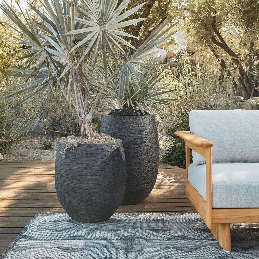Curved Ficonstone Indoor/Outdoor Planters
