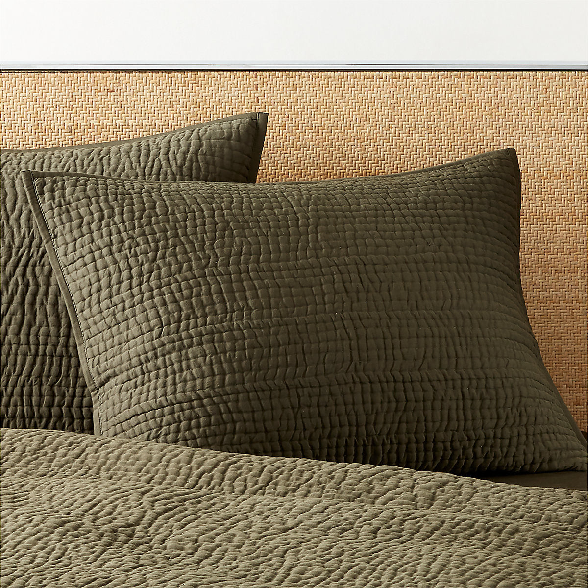 Stitched Organic Cotton Sateen Dark Green Full/Queen Quilt